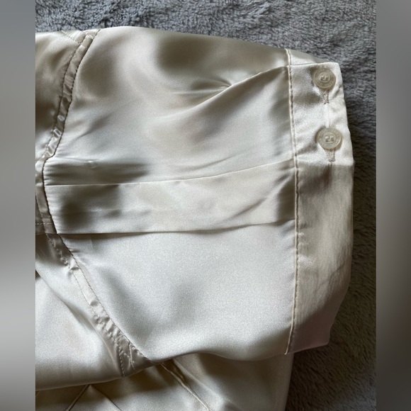 ZARA Basic satin effect, UK size 12, blouse from the popular UK Debenhams store. - Picture 5 of 5